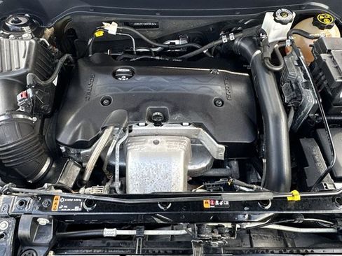 Used 2019 Chevrolet Equinox Premier FWD image 30
