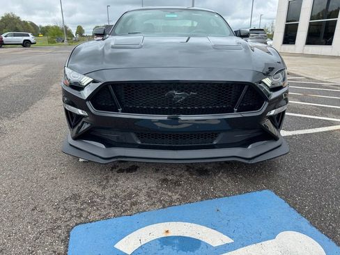 Used 2019 Ford Mustang GT Premium w/ GT Performance Package RWD image 4