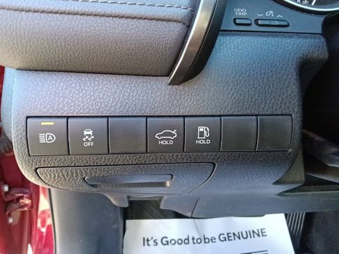 Used 2022 Toyota Camry LE image 17