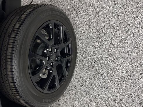 Used 2025 Jeep Compass Latitude w/ Altitude Special Edition image 8