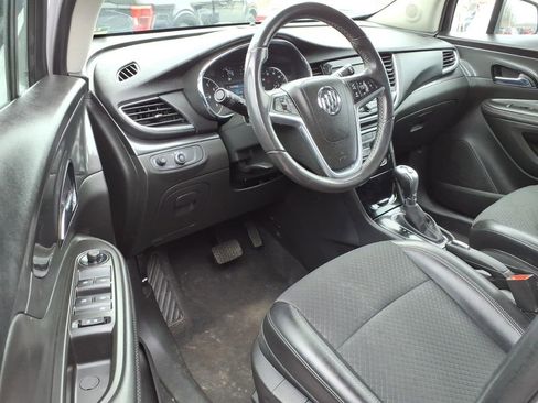 Used 2022 Buick Encore Preferred w/ Safety Package AWD/4WD image 17