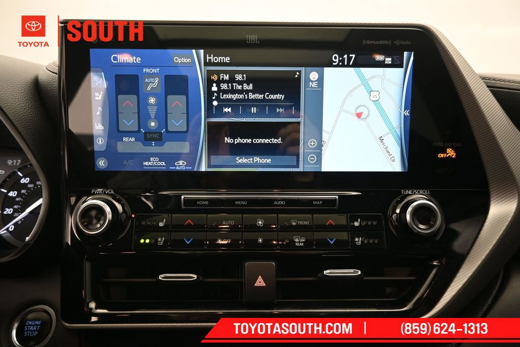 Used 2021 Toyota Highlander Platinum AWD/4WD image 13