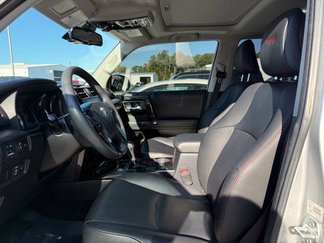 Used 2022 Toyota 4Runner TRD Off-Road Premium w/ Moonroof Package AWD/4WD image 6