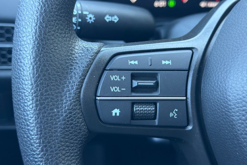 Certified 2026 Honda HR-V LX image 28