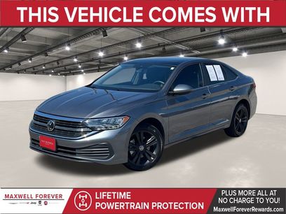 Used 2024 Volkswagen Jetta SE w/ Panoramic Sunroof Package