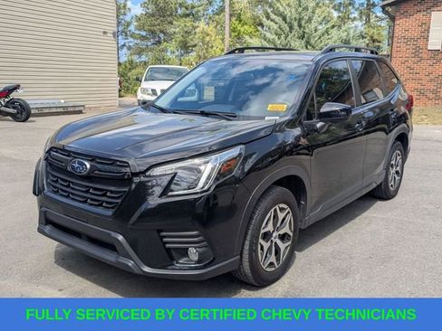 Used 2022 Subaru Forester Premium image 9