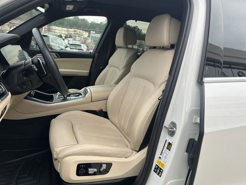 Certified 2022 BMW X5 xDrive40i w/ Executive Package image 14