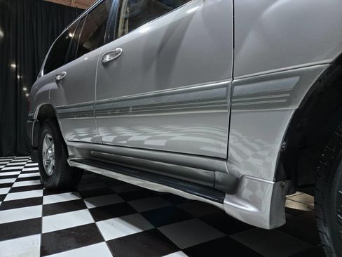 Used 2002 Toyota Land Cruiser image 48
