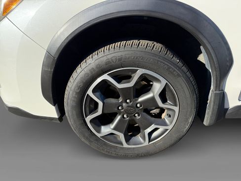 Used 2013 Subaru Crosstrek 2.0i Limited w/ Popular Pkg 2 image 9