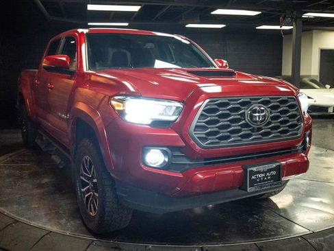 Used 2023 Toyota Tacoma TRD Sport AWD/4WD image 5