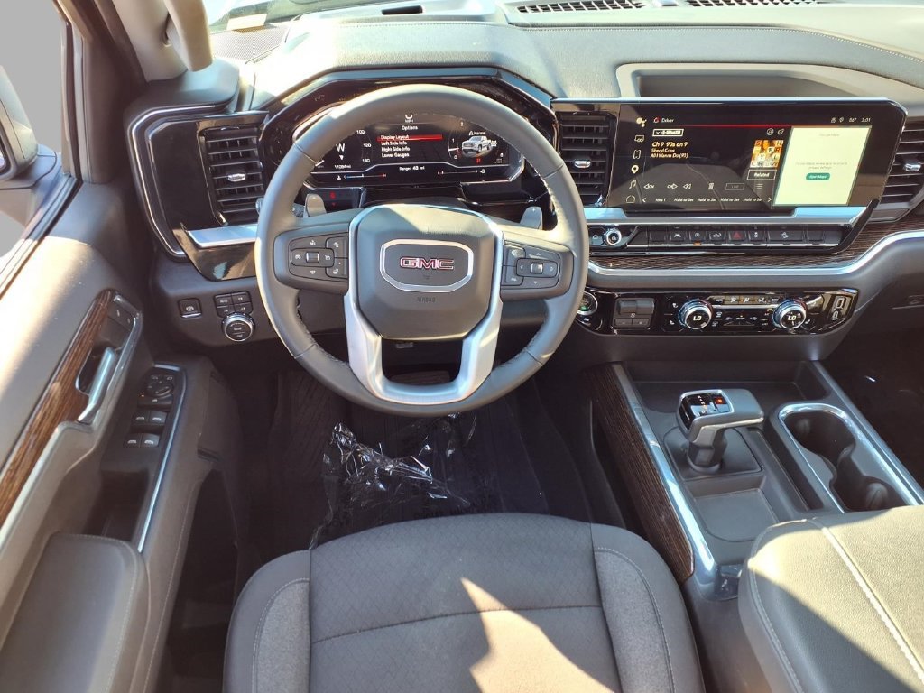 Used 2025 GMC Sierra 1500 Elevation AWD/4WD image 4