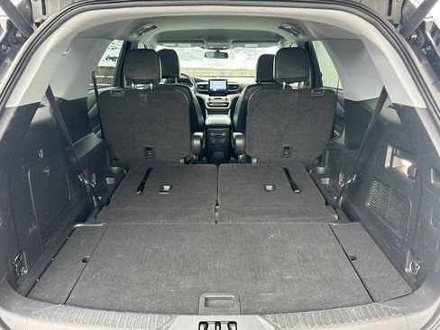 Certified 2022 Ford Explorer XLT w/ Equipment Group 202A image 11