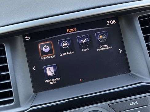 Used 2018 Nissan Pathfinder SV image 17