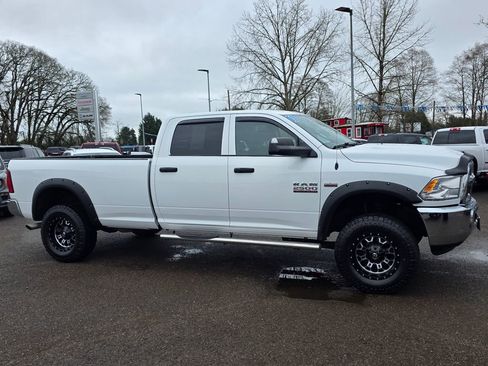 Used 2017 RAM 2500 Tradesman w/ Chrome Appearance Group image 3