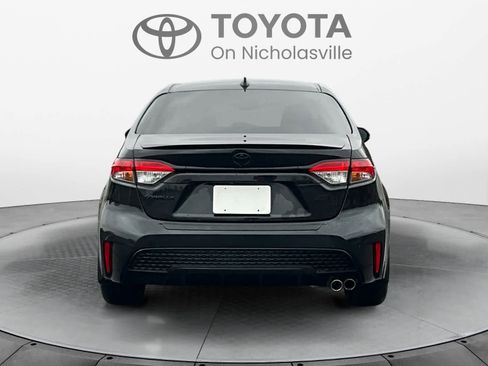 Used 2022 Toyota Corolla SE image 5