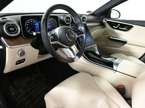 Used 2022 Mercedes-Benz C 300 4MATIC Sedan image 4