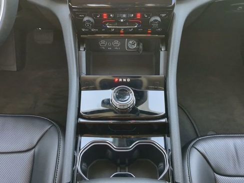 Used 2023 Jeep Grand Cherokee Limited w/ Luxury Tech Group II image 22