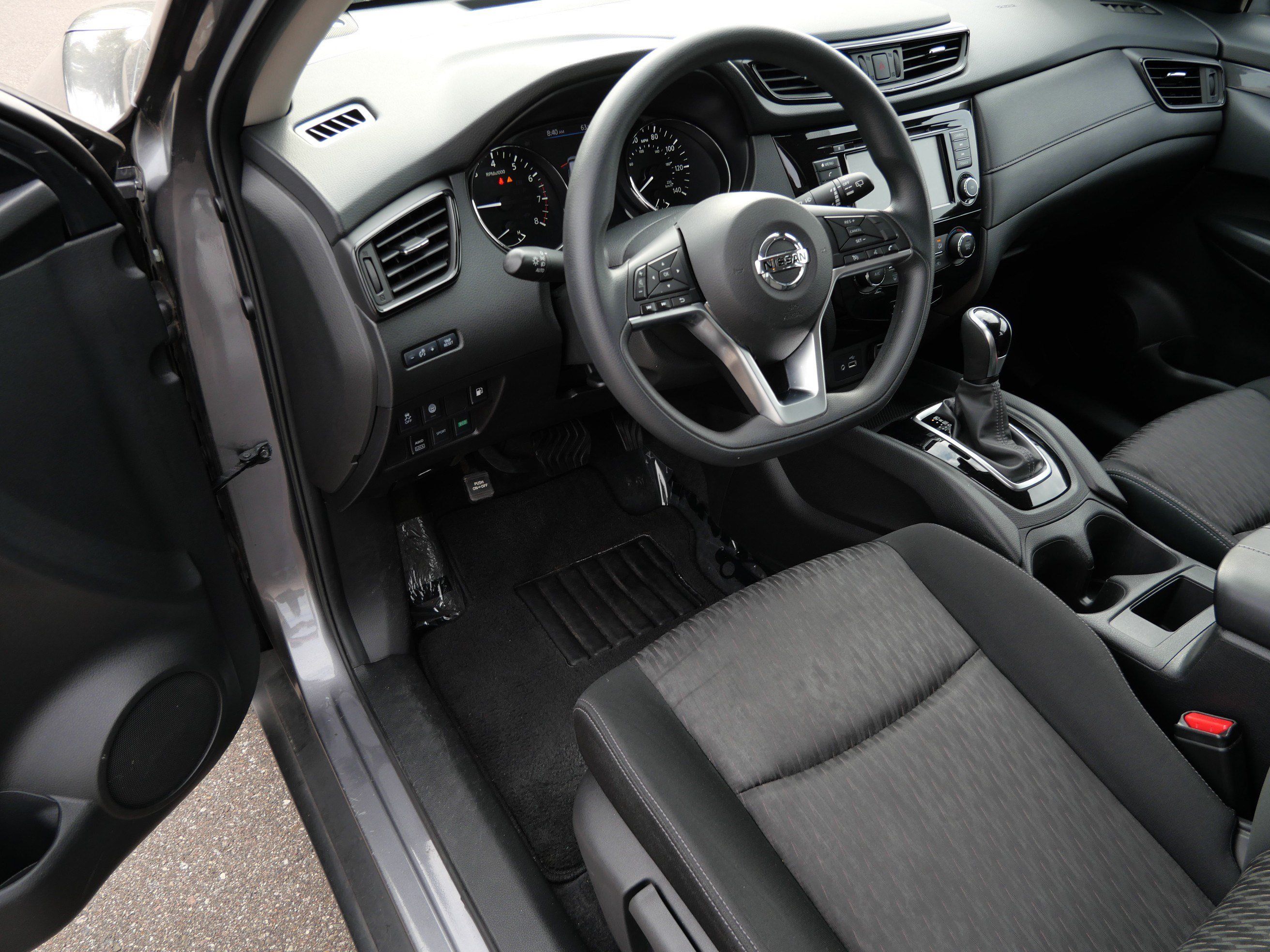 Used 2020 Nissan Rogue S AWD/4WD image 19