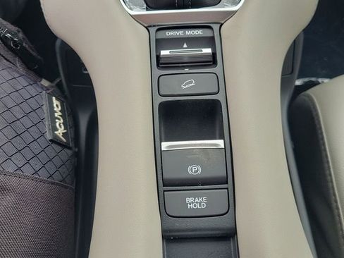 New 2026 Honda HR-V EX-L image 36