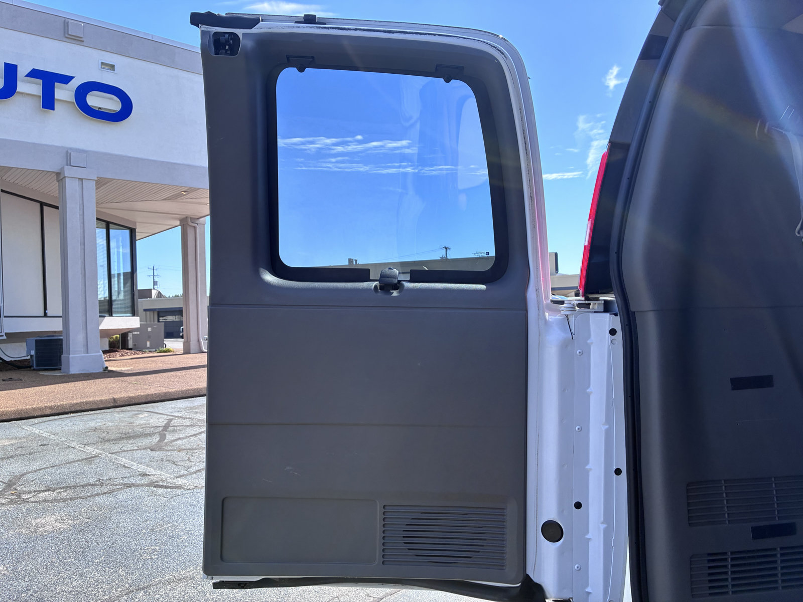 Used 2020 Chevrolet Express 2500 LS RWD image 39