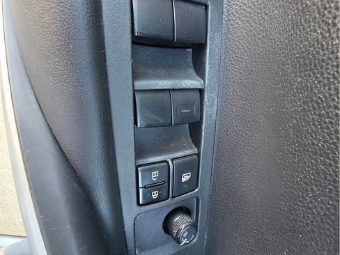 Used 2020 Toyota Corolla SE FWD image 39