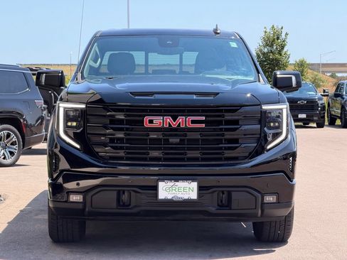Used 2024 GMC Sierra 1500 Elevation w/ Elevation Premium Package AWD/4WD image 6
