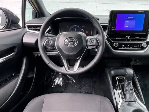 Used 2026 Toyota Corolla SE FWD image 6