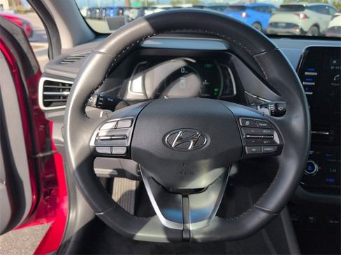 Used 2022 Hyundai Ioniq SE image 24
