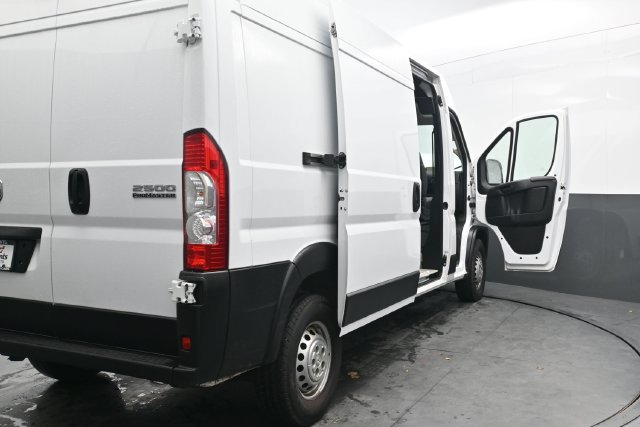 Used 2026 RAM ProMaster 2500 w/ Convenience Group FWD image 44