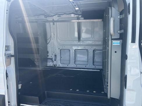 Used 2018 Ford Transit 250 148 Low Roof RWD image 18