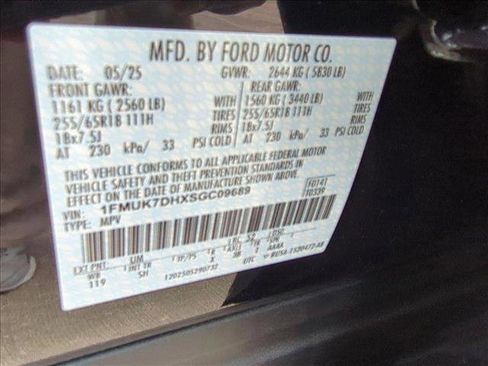 New 2025 Ford Explorer Active w/ Active Comfort Package image 17