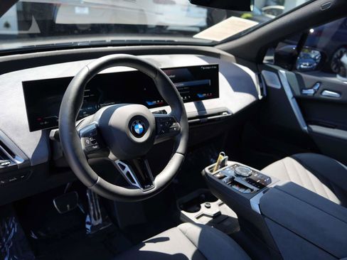 Used 2026 BMW iX xDrive60 AWD/4WD image 24