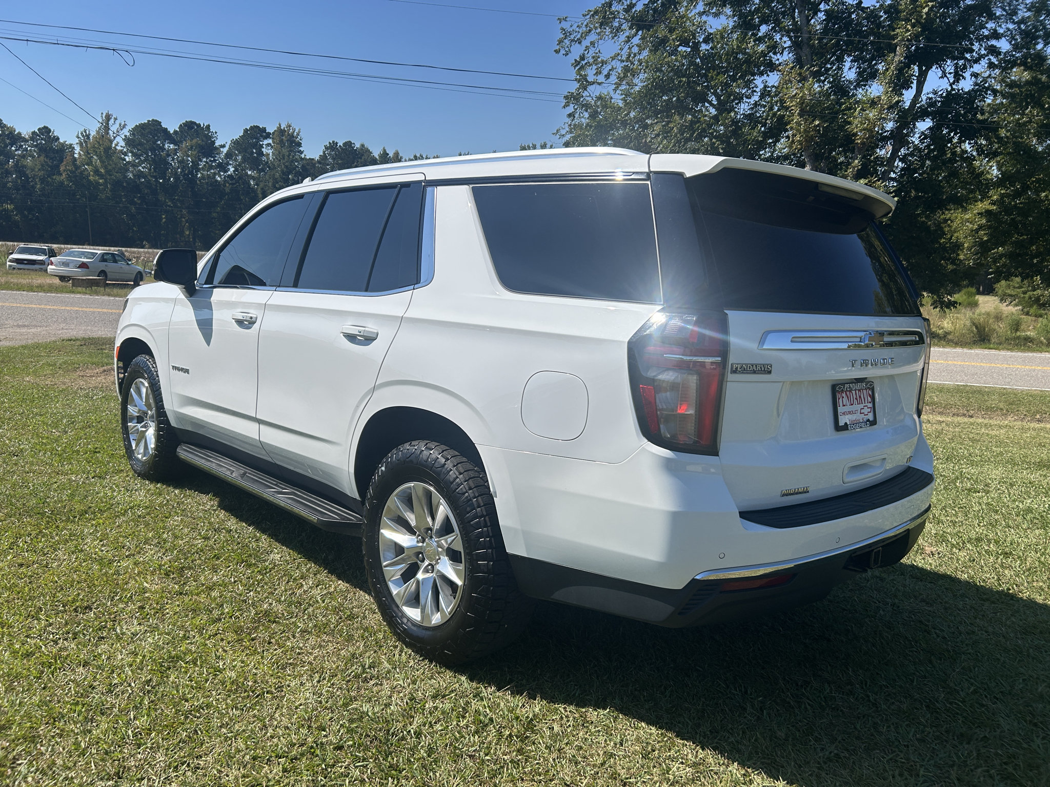Used 2022 Chevrolet Tahoe LT w/ Luxury Package RWD image 8