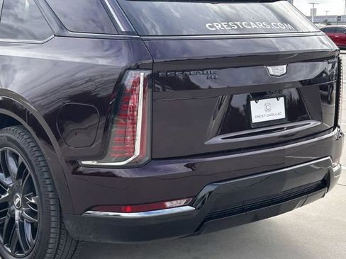 New 2026 Cadillac Escalade IQ Sport 1 w/ LPO, ONYX Package image 7