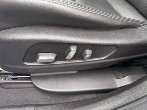 Used 2021 Cadillac XT6 Premium Luxury image 17