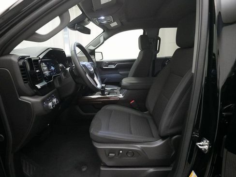 Used 2025 GMC Sierra 1500 Elevation image 7