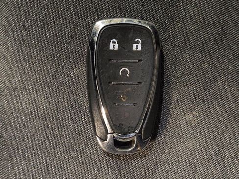 Used 2022 Chevrolet Equinox LT image 32