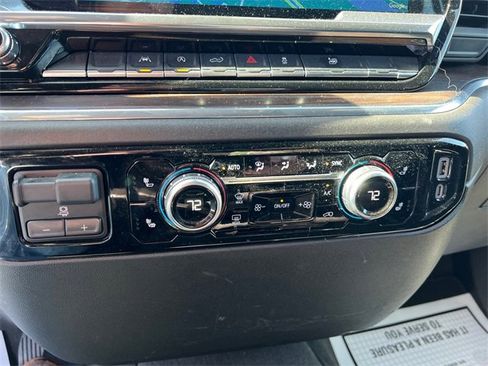 Used 2025 GMC Sierra 1500 SLT image 24