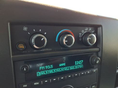 Used 2024 Chevrolet Express 2500 w/ Driver Convenience Package RWD image 15
