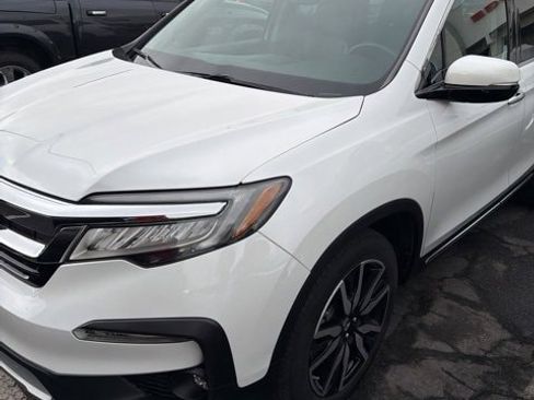 Used 2021 Honda Pilot Touring image 1