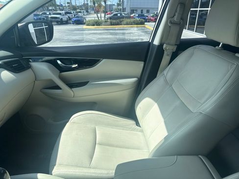 Used 2019 Nissan Rogue Sport SL FWD image 20