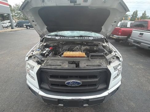 Used 2016 Ford F150 XL w/ Equipment Group 101A Mid AWD/4WD image 12