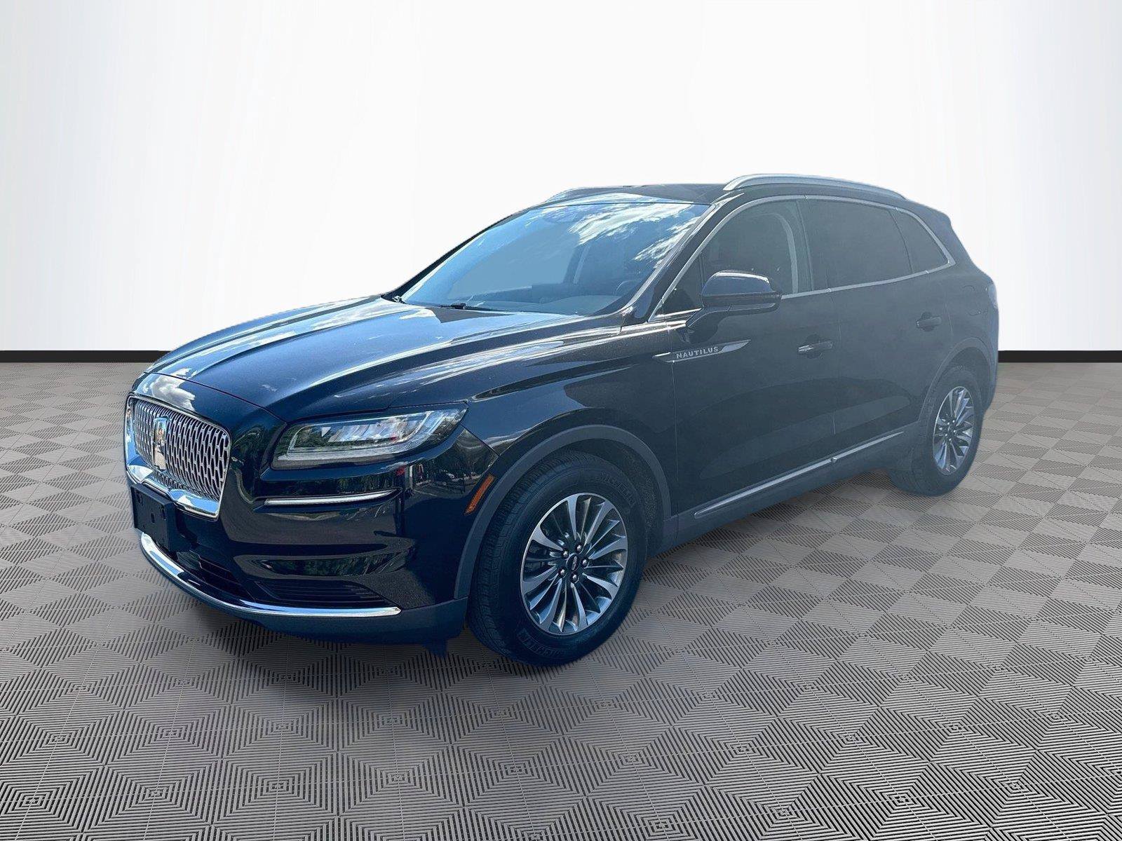 Used 2021 Lincoln Nautilus Reserve w/ Cargo Utility Package AWD/4WD image 3