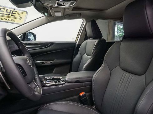 Used 2026 Lexus NX 350 AWD image 17
