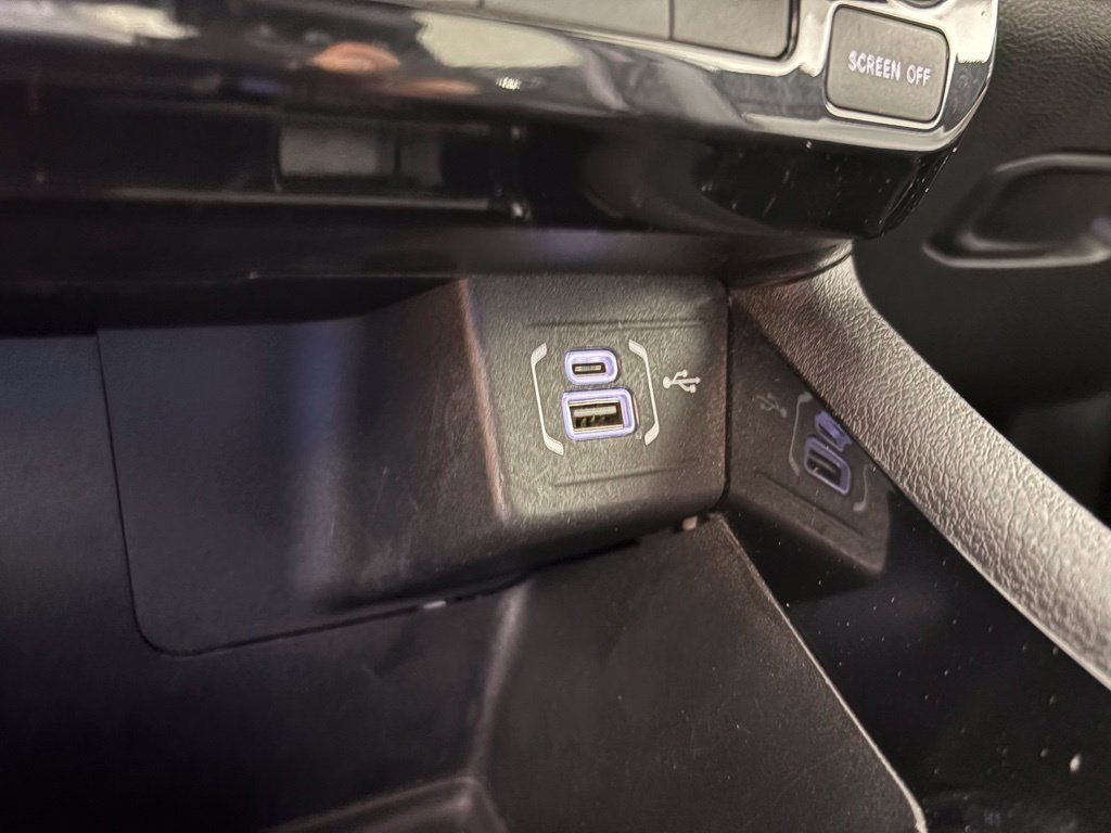Used 2025 Jeep Compass Limited AWD/4WD image 26