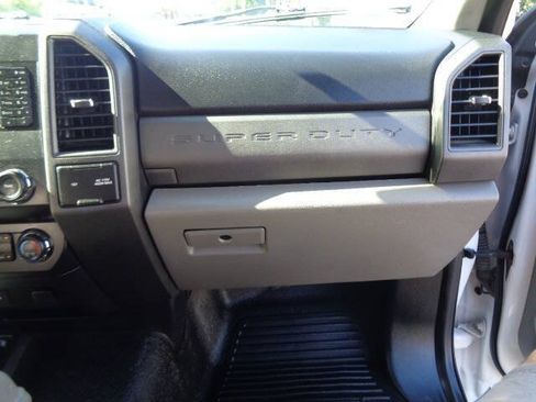 Used 2019 Ford F550 4x4 Regular Cab Super Duty image 24