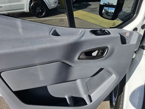 Used 2019 Ford Transit 350 148 Medium Roof RWD image 31