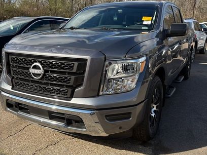 Used 2023 Nissan Titan SV w/ SV Convenience Package