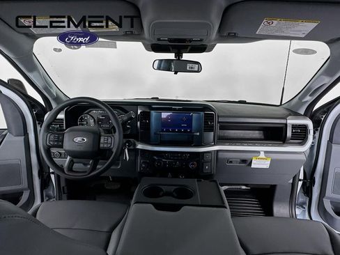 New 2026 Ford F250 XL w/ XL Chrome Package AWD/4WD image 12