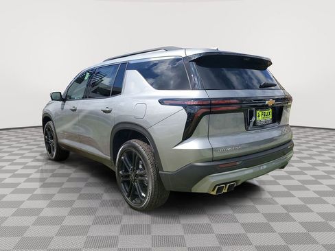 New 2026 Chevrolet Traverse LT w/ Driver Confidence Package image 4